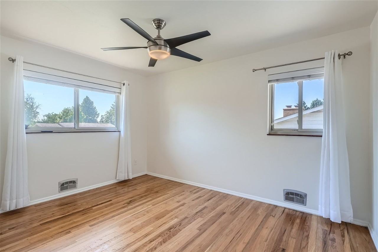 2807 S Stuart St - Photo 6 of 11