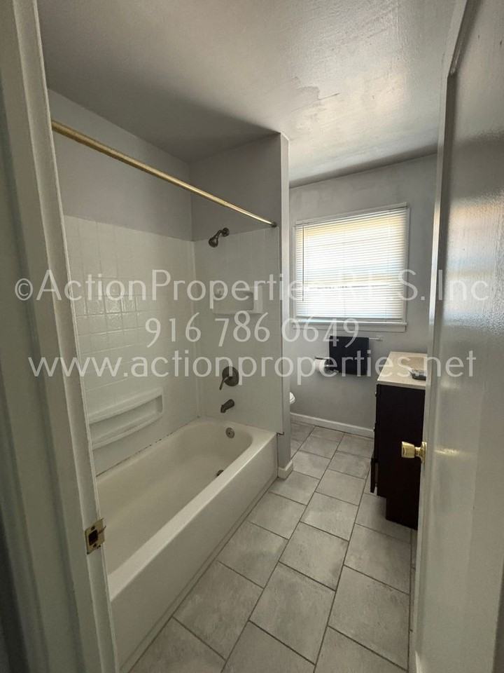 2524 Anna Way - Photo 7 of 13