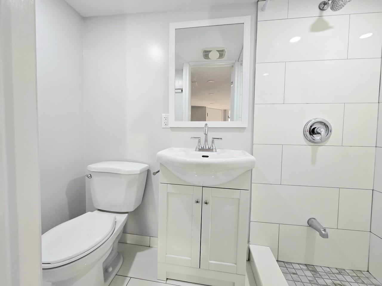 68 Woodington Avenue #BSMT - Photo 5 of 6