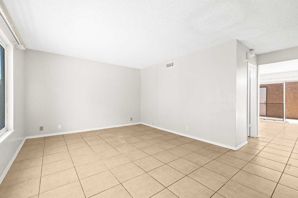 849 Windwood Dr - Photo 3 of 25