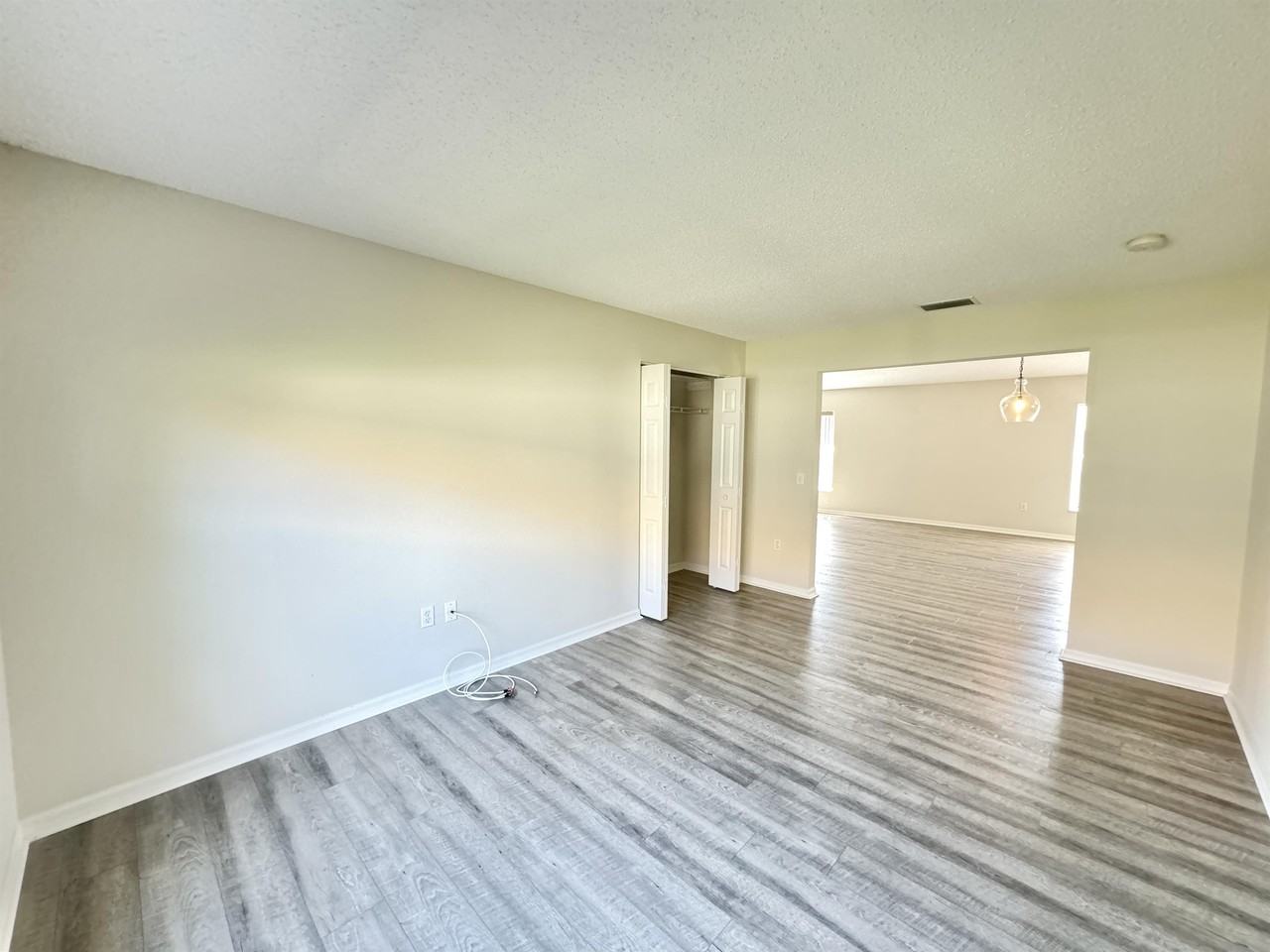 18236 Webster Grove Dr - Photo 3 of 30