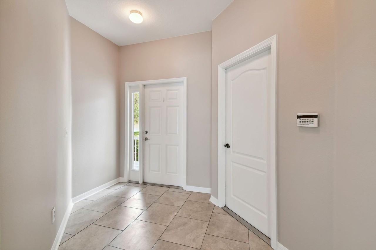 20168 Bay Cedar Ave - Photo 6 of 50