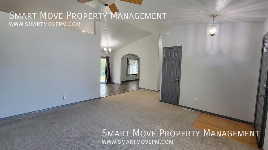 1341 W Clarinda St - Photo 2 of 19