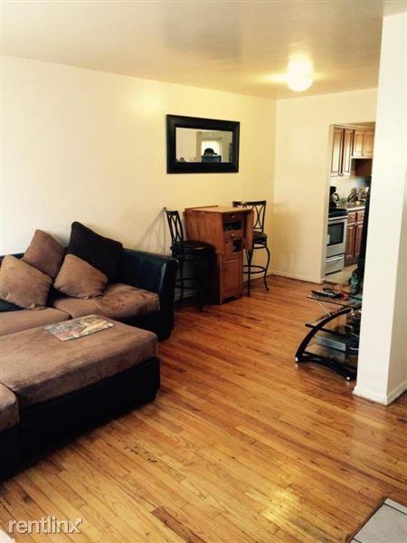 70 Village Green Way - Photo 2 of 4