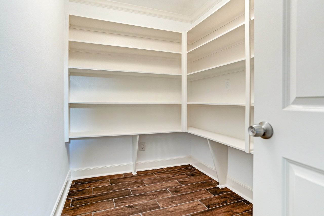 4315 Woodvalley Dr #NA - Photo 4 of 33