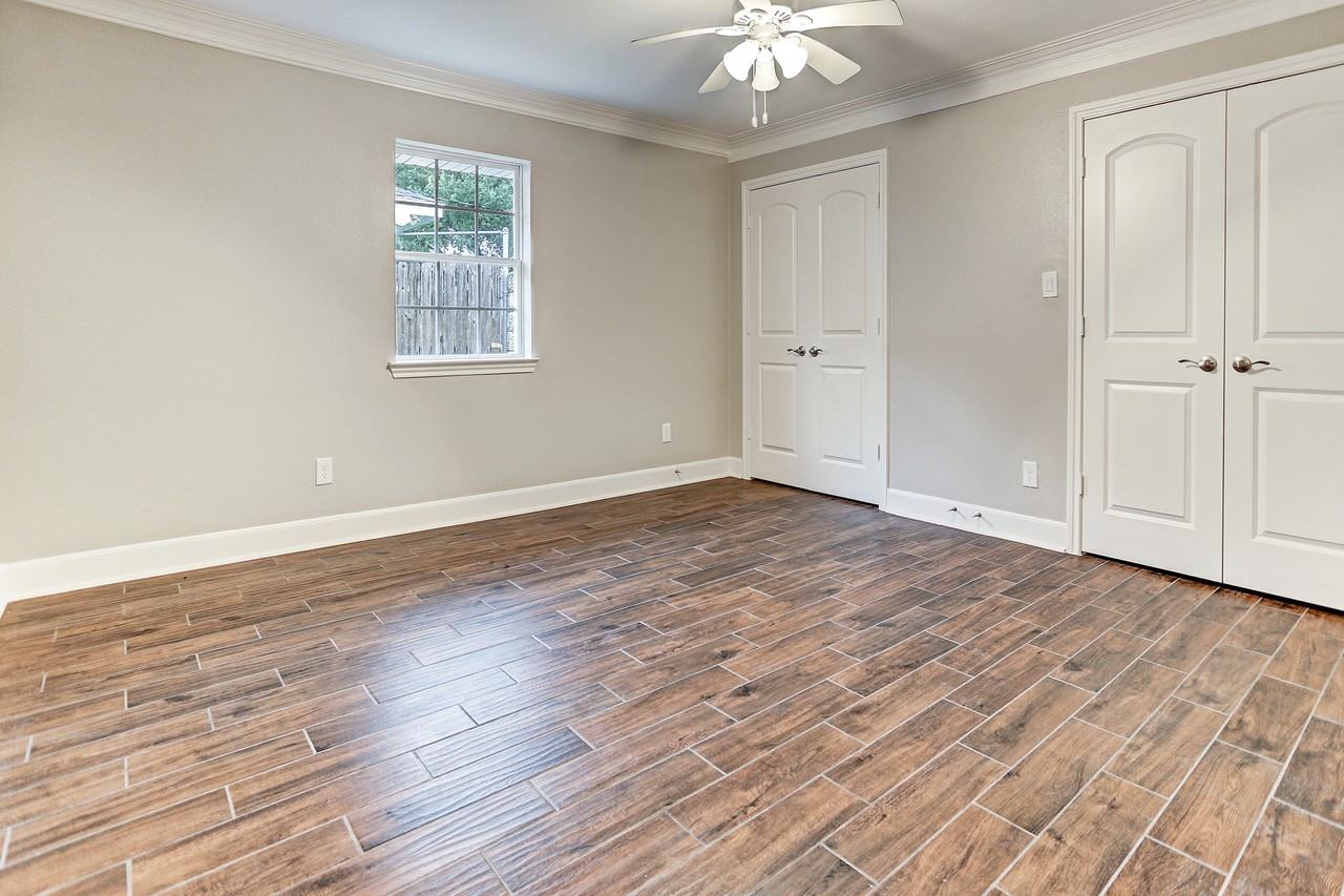 4315 Woodvalley Dr #NA - Photo 6 of 33