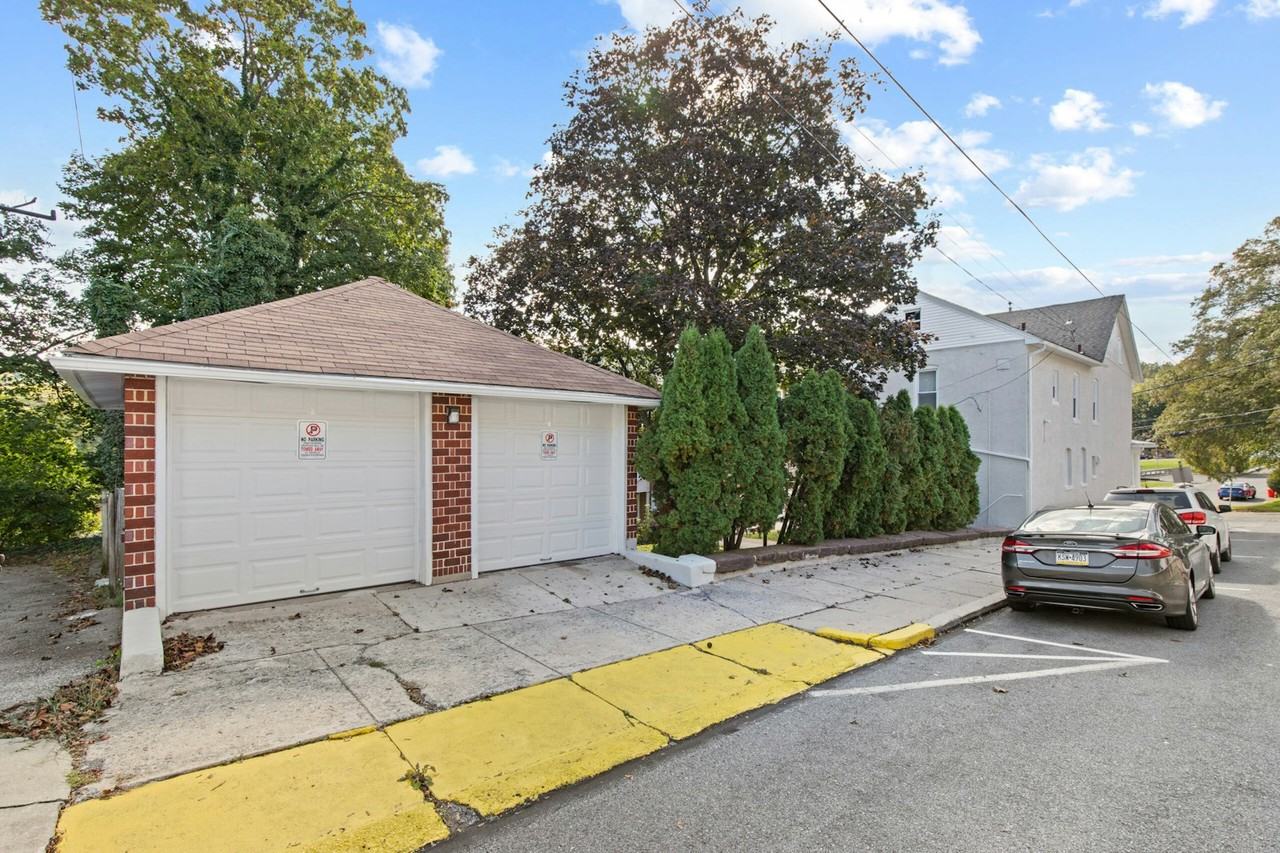 17 North Church Street, Unit 2ND Floor Rear - Photo 6 of 17