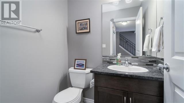 940 - 940 Bradley Street - 1 - Photo 3 of 12