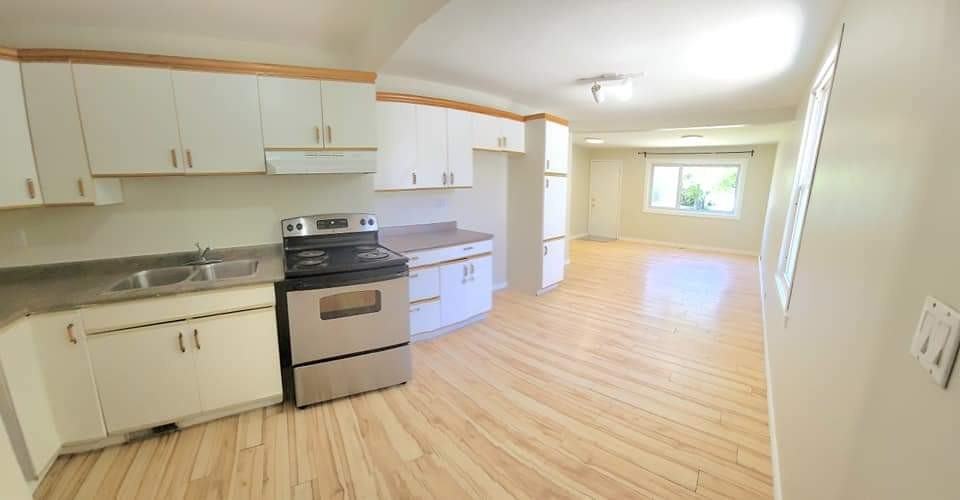 82 Hindley Ave #1 - Photo 3 of 9