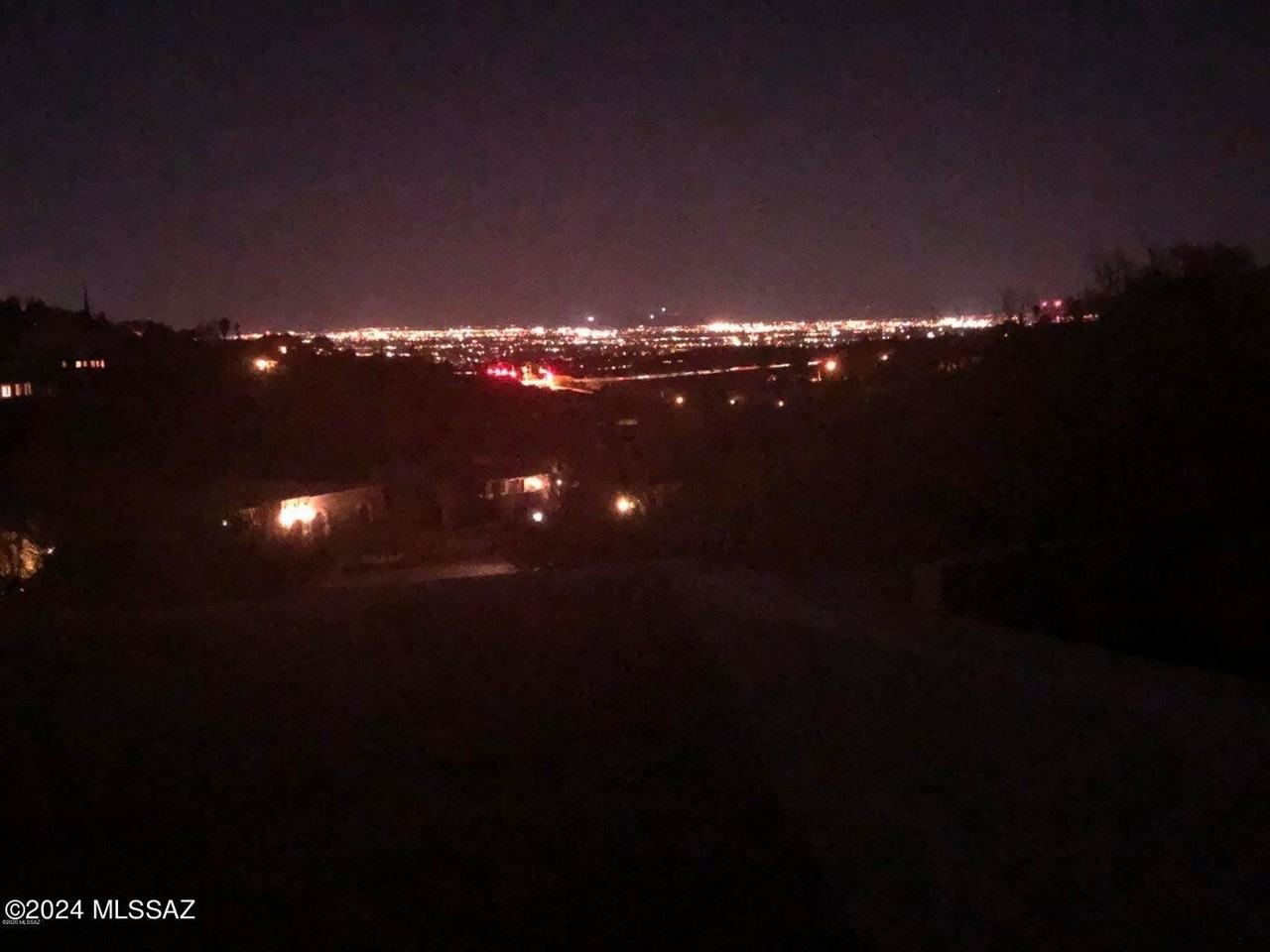 5635 E Via Arbolada - Photo 6 of 36