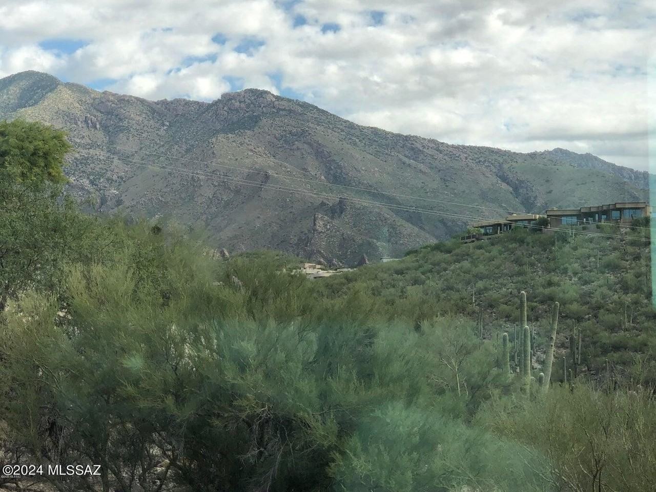 5635 E Via Arbolada - Photo 7 of 36