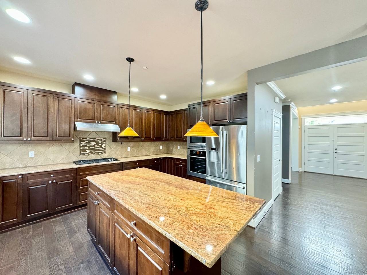 8367 138th Ct Ne - Photo 3 of 27