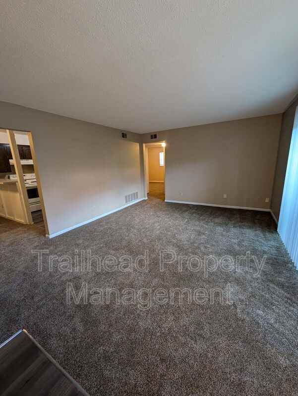 5801 Woodson St #101 - Photo 3 of 19