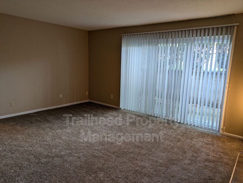 5801 Woodson St #101 - Photo 4 of 19