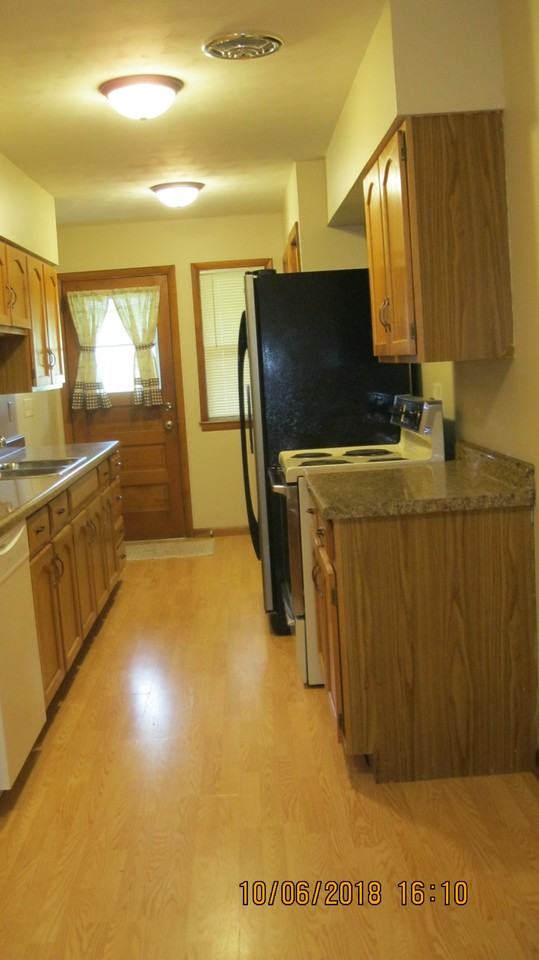 1119 13th St #2 - Photo 7 of 21