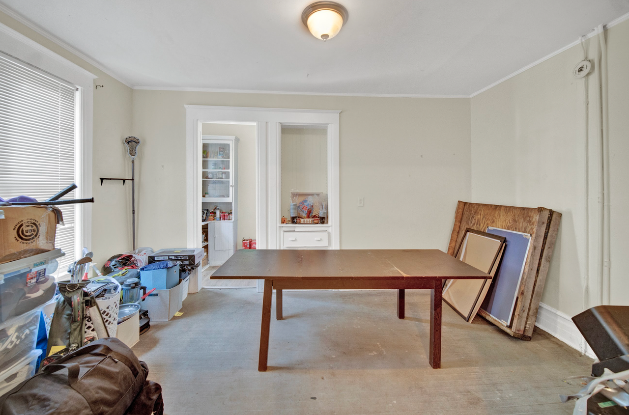 909 Gaffield - Photo 7 of 35