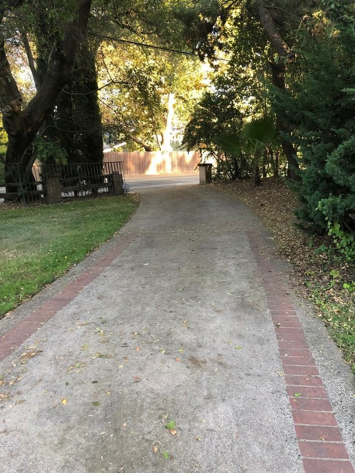 5007 Kenneth Ave - Photo 4 of 17