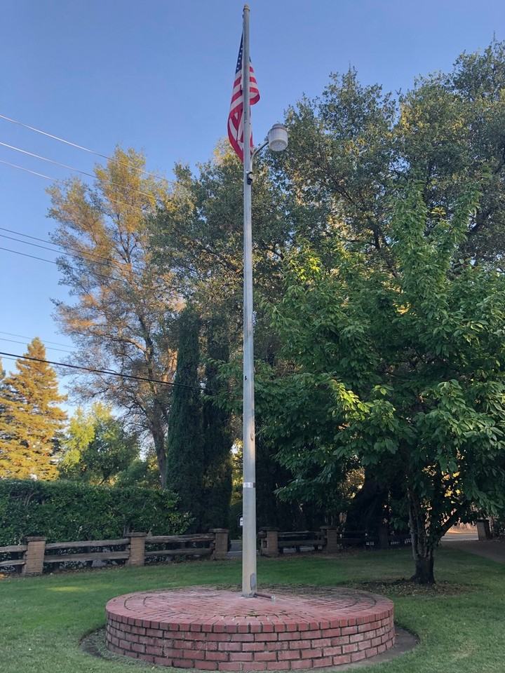 5007 Kenneth Ave - Photo 5 of 17