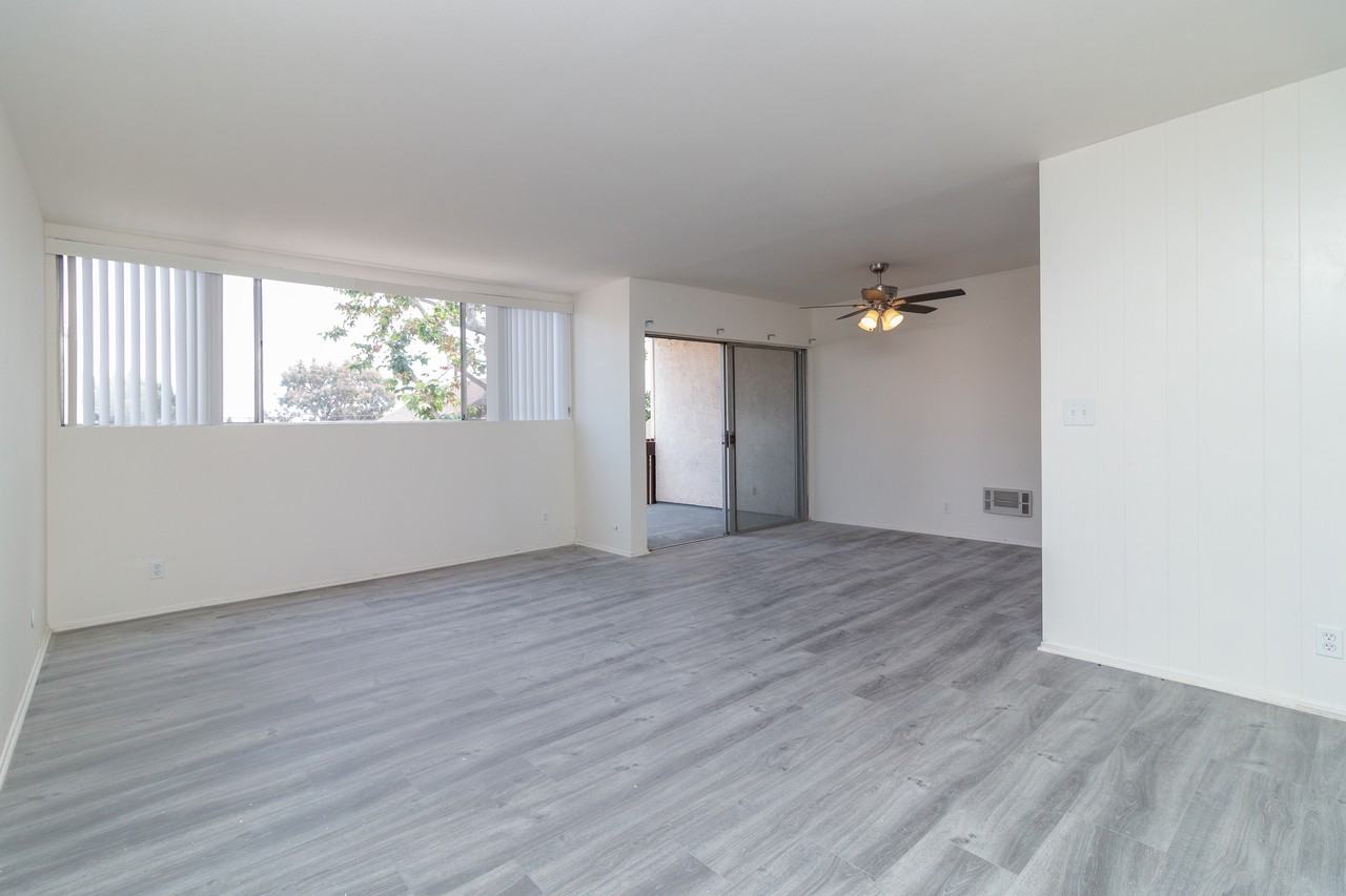 5950 Canterbury Dr #1