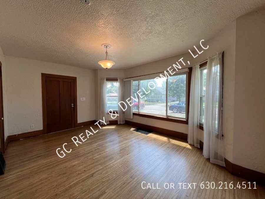 663 Spruce St #1 - Photo 2 of 18