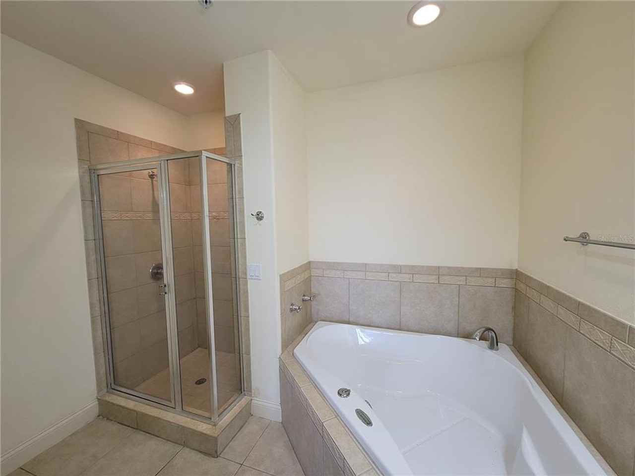 2780 Bella Vista Dr - Photo 4 of 17