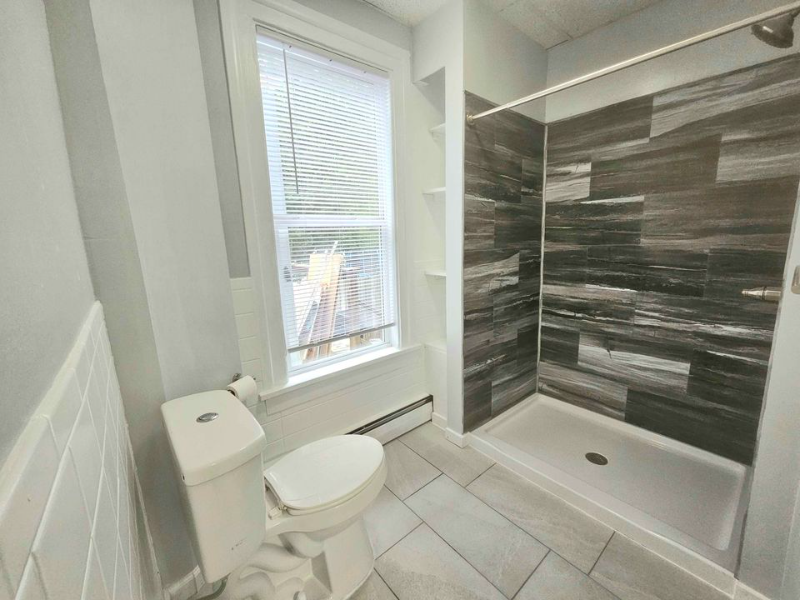 200 Chapin St - Photo 2 of 11