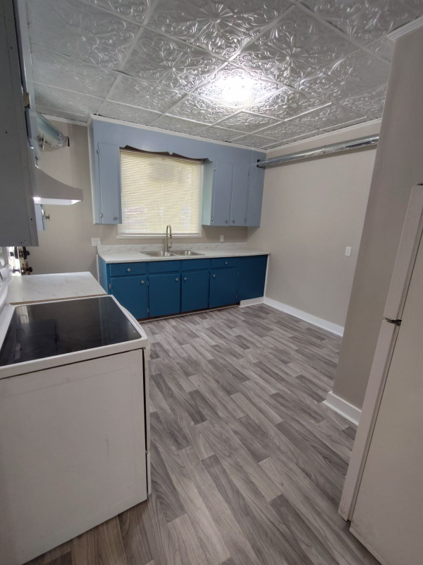 00 Washington Ave #A - Photo 2 of 7