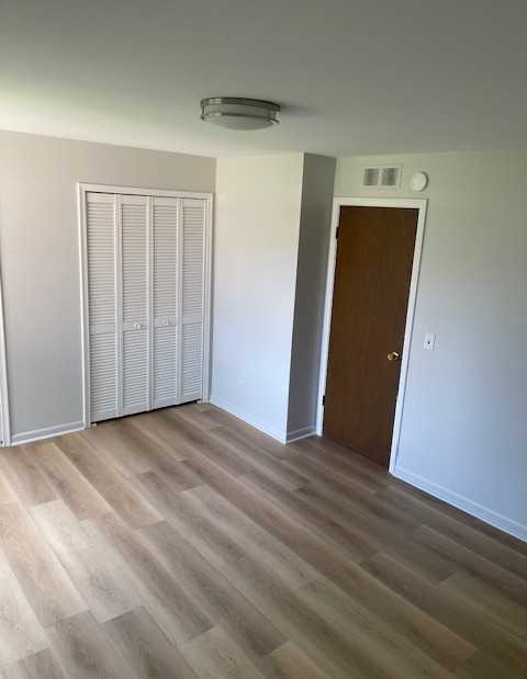 266 East 13 Mile Road #19 - Photo 6 of 12