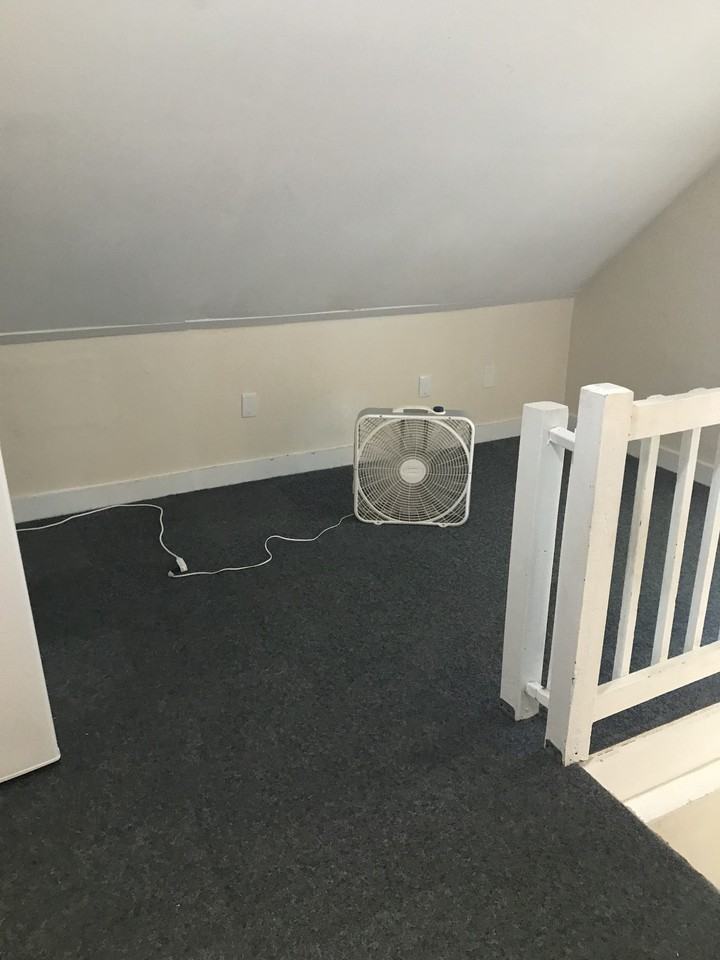 39 E Walnut St #3rdFL - Photo 2 of 7