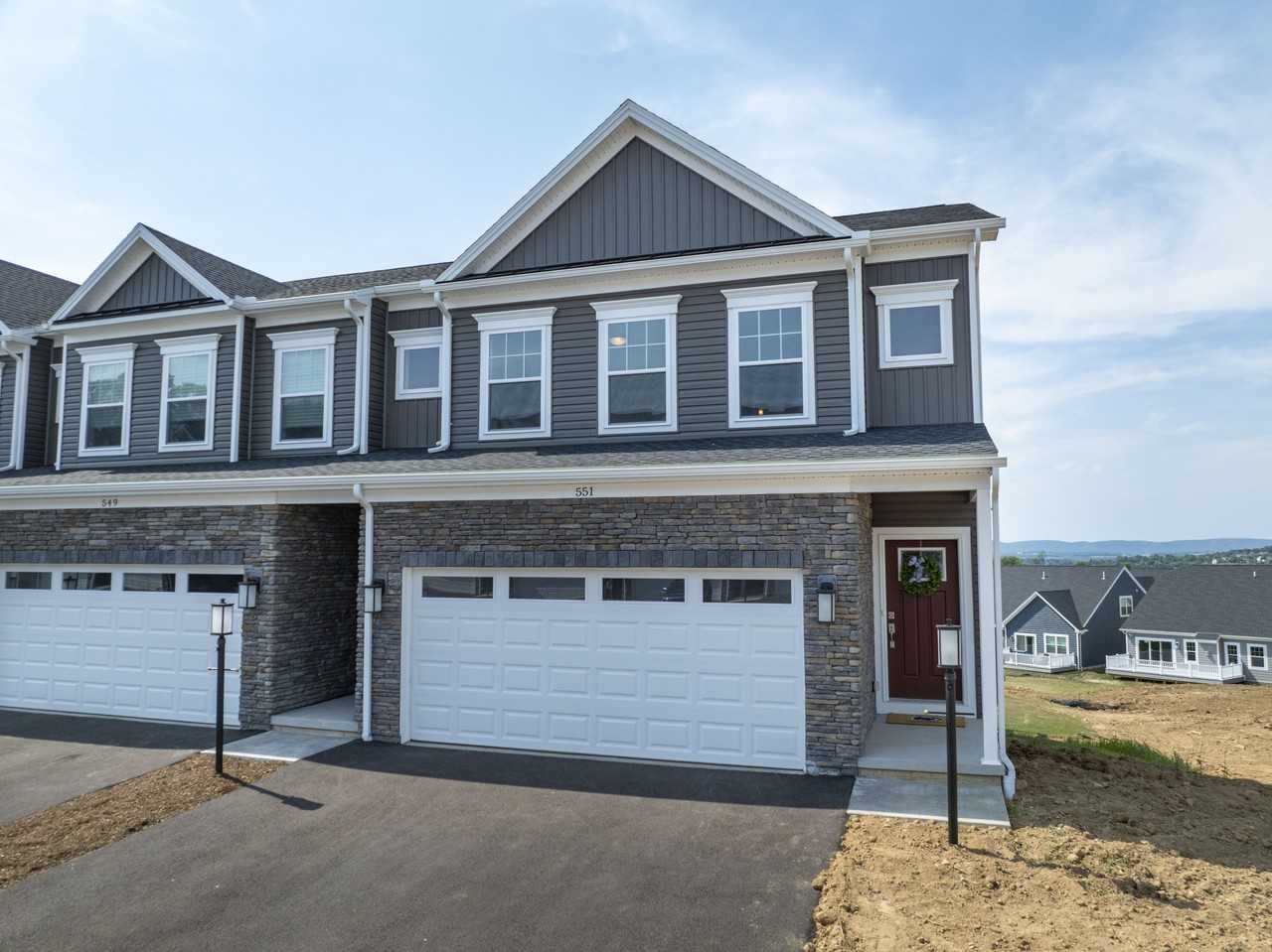 551 Brandywine Dr #551 - Photo 2 of 50