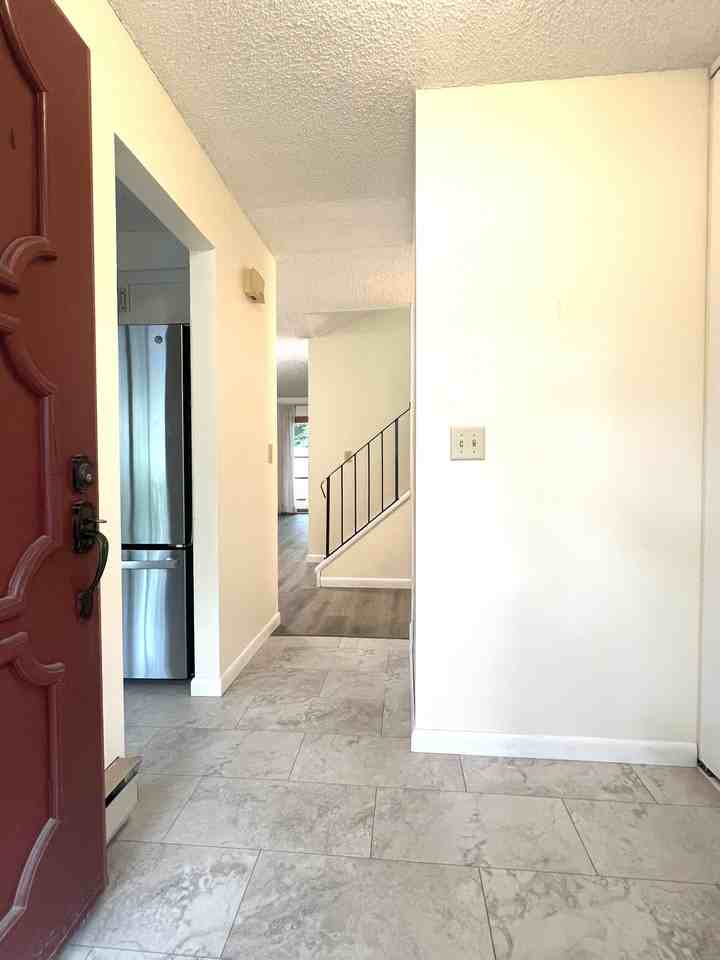 120 Knollwood Ter #120 - Photo 2 of 42