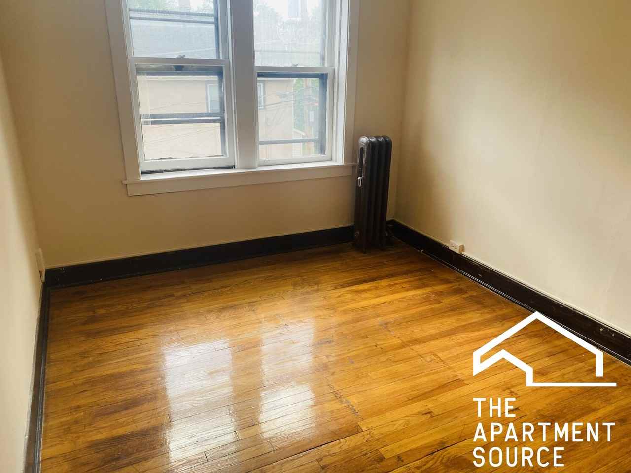 106 Lincoln Ave #2W - Photo 5 of 11
