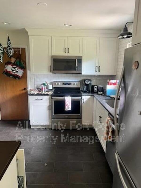 1412 Brentwood Dr - Photo 2 of 5