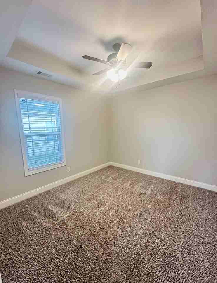 218 N Charity Ln - Photo 4 of 20