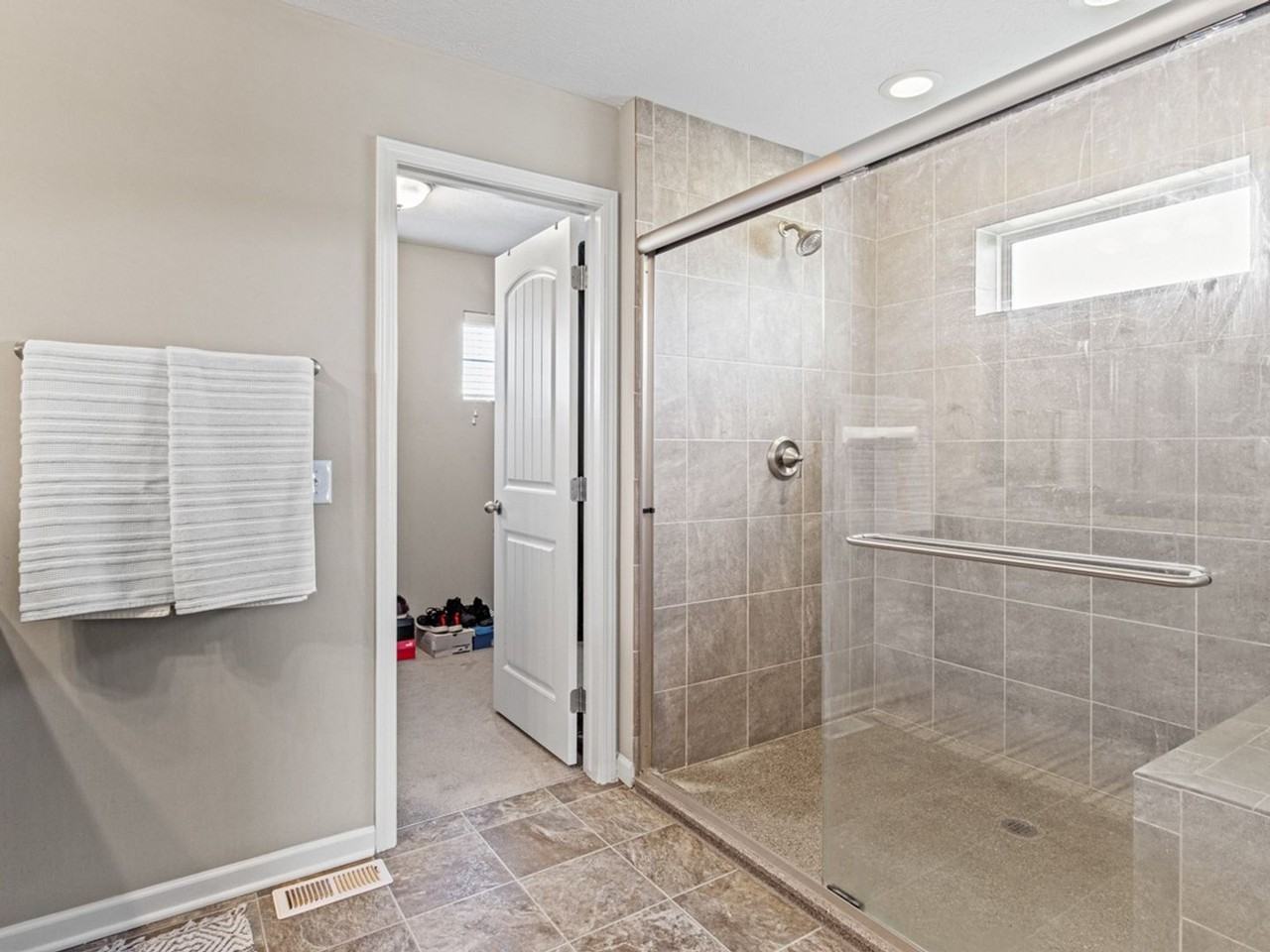 14953 Sage Cir - Photo 2 of 47