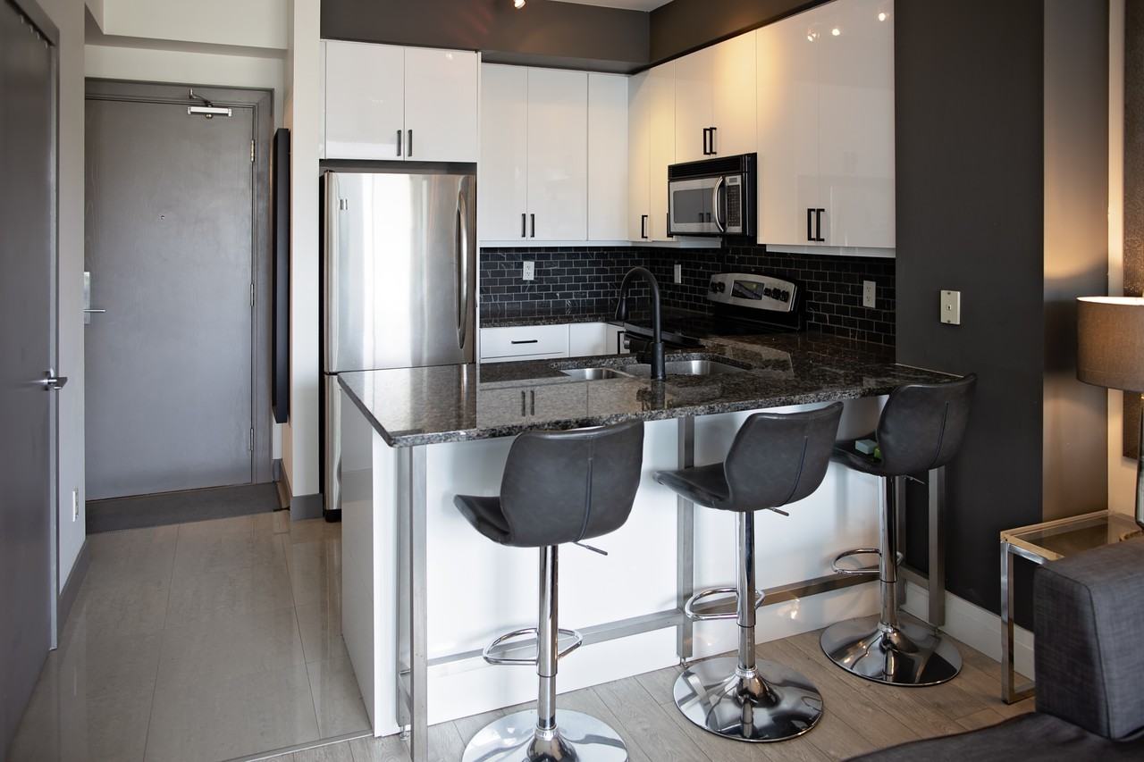 438 King Street West #1315