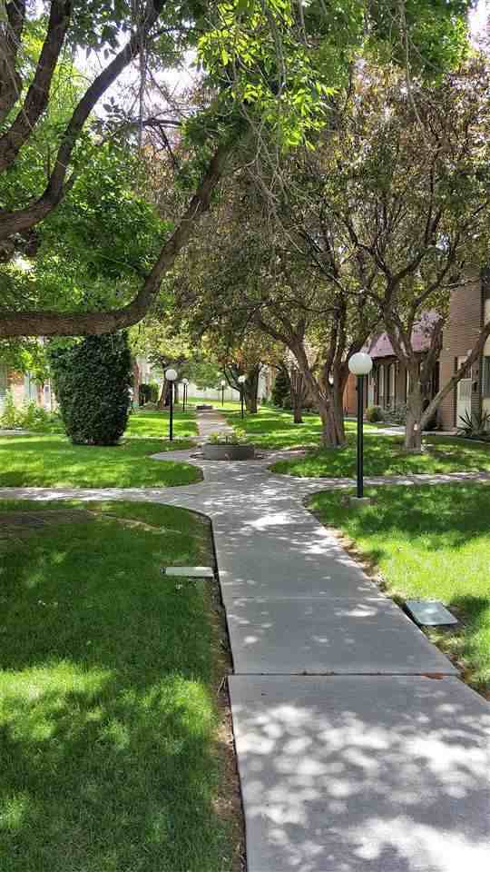 922 Mckinley Ave #E - Photo 2 of 13