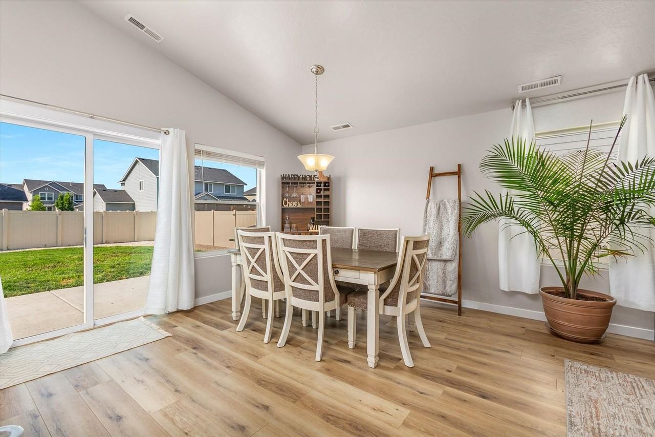 11269 W Quartet St - Photo 5 of 18