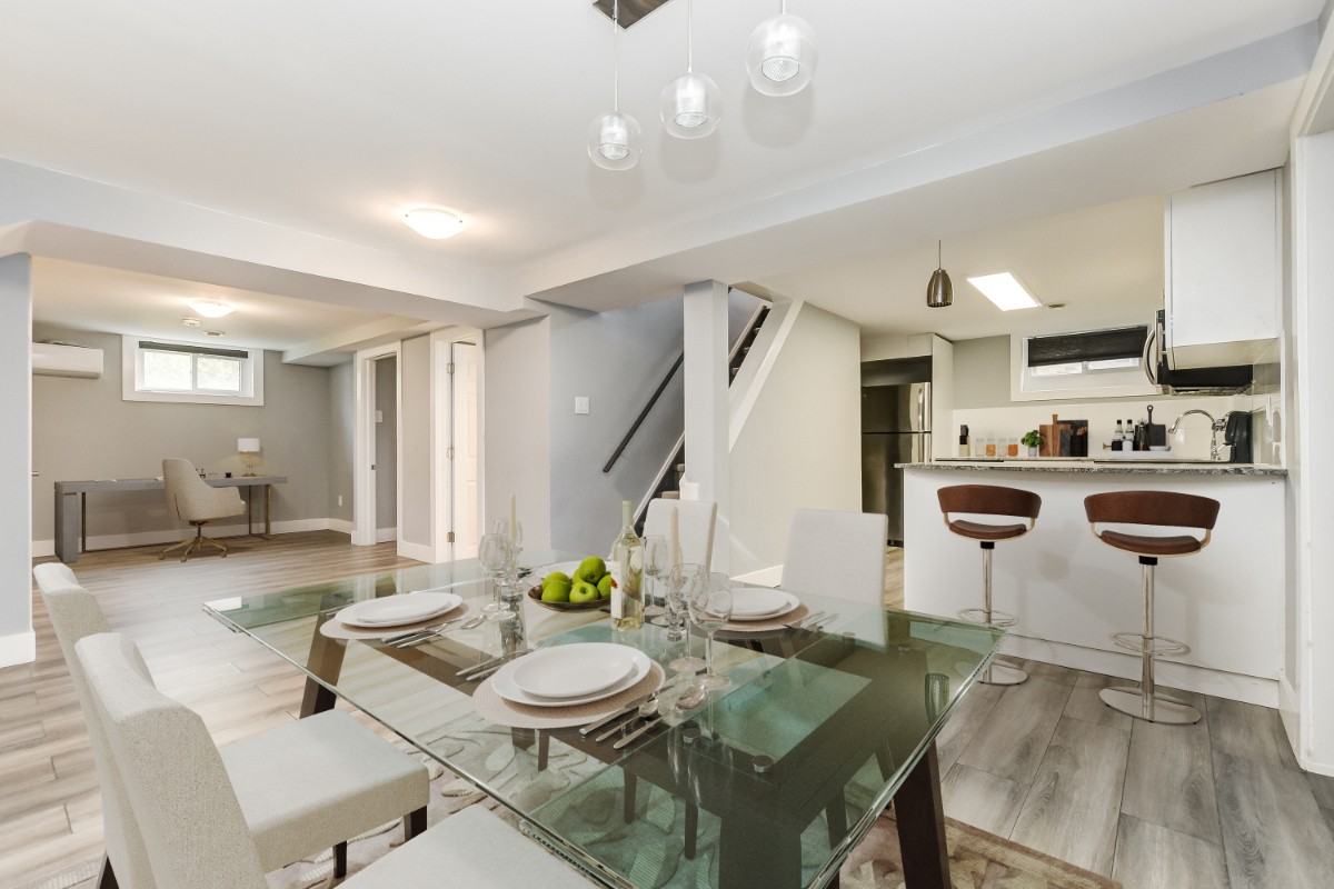 2564 Severn Ave - Photo 2 of 12