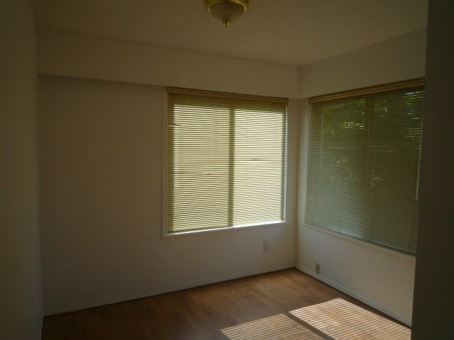 333 Allison St #B - Photo 6 of 7