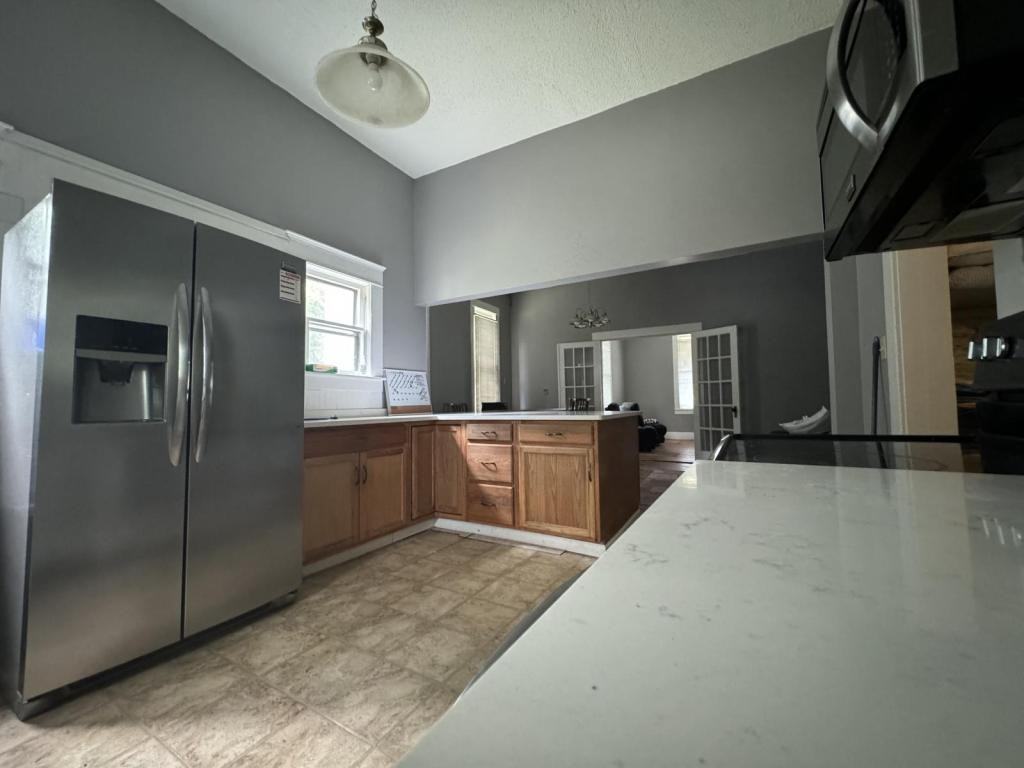 906 N Penelope St - Photo 4 of 17