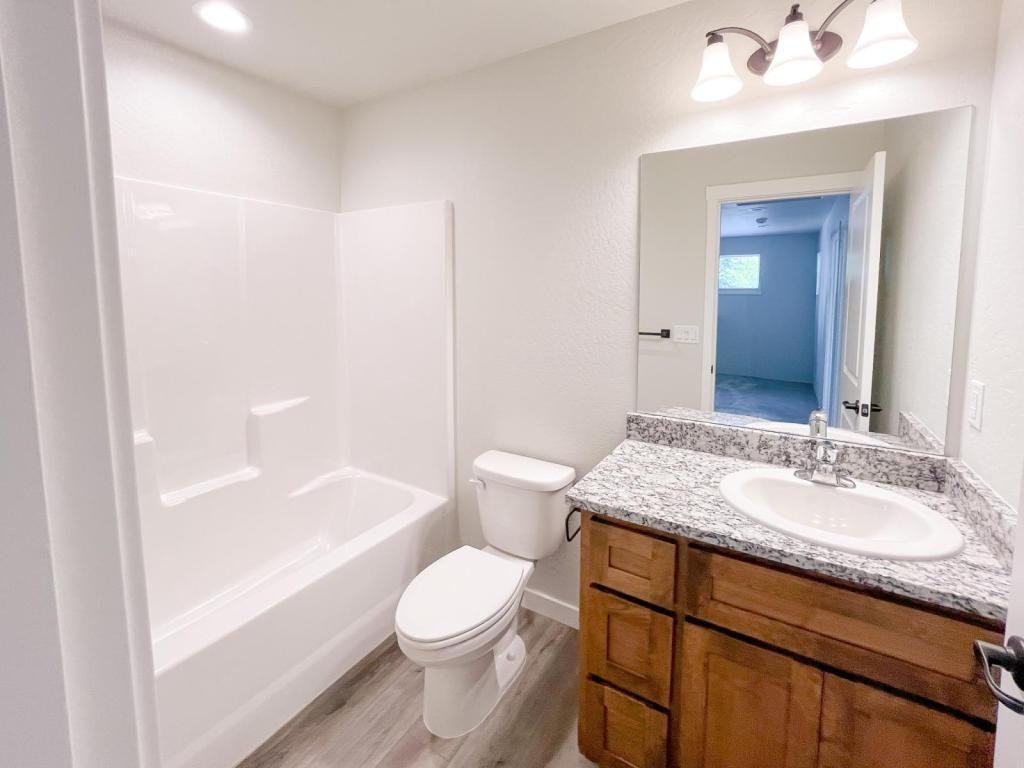 4750 Gebhard Rd - Photo 5 of 27