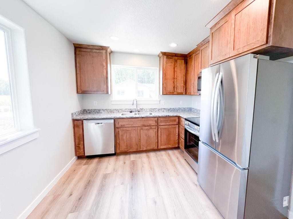 4752 Gebhard Rd - Photo 3 of 20