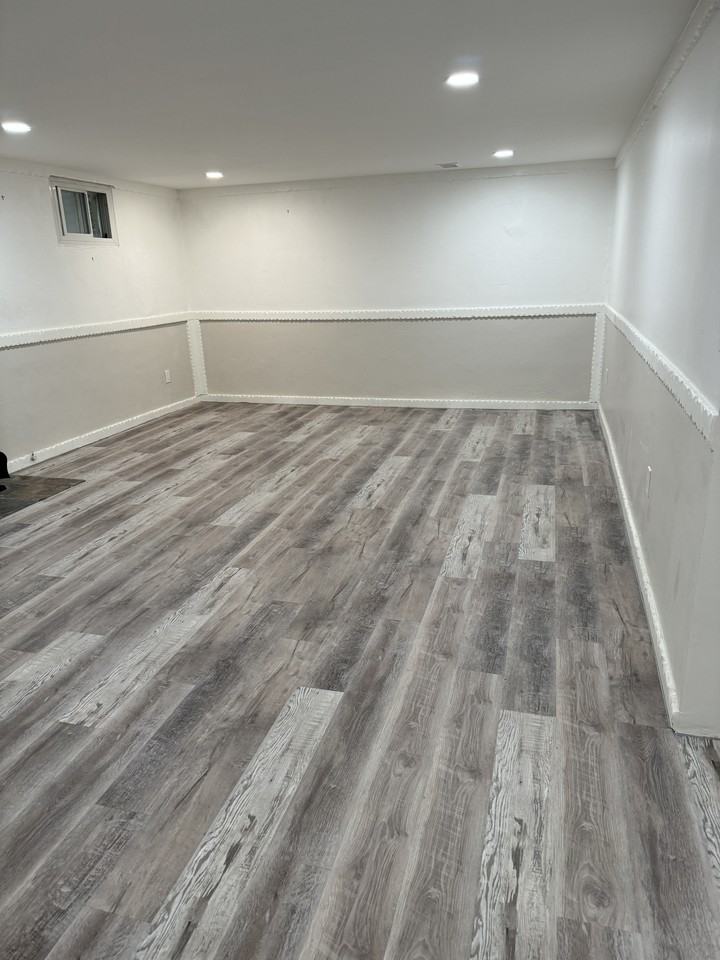 655 Balsam Street - Photo 4 of 12