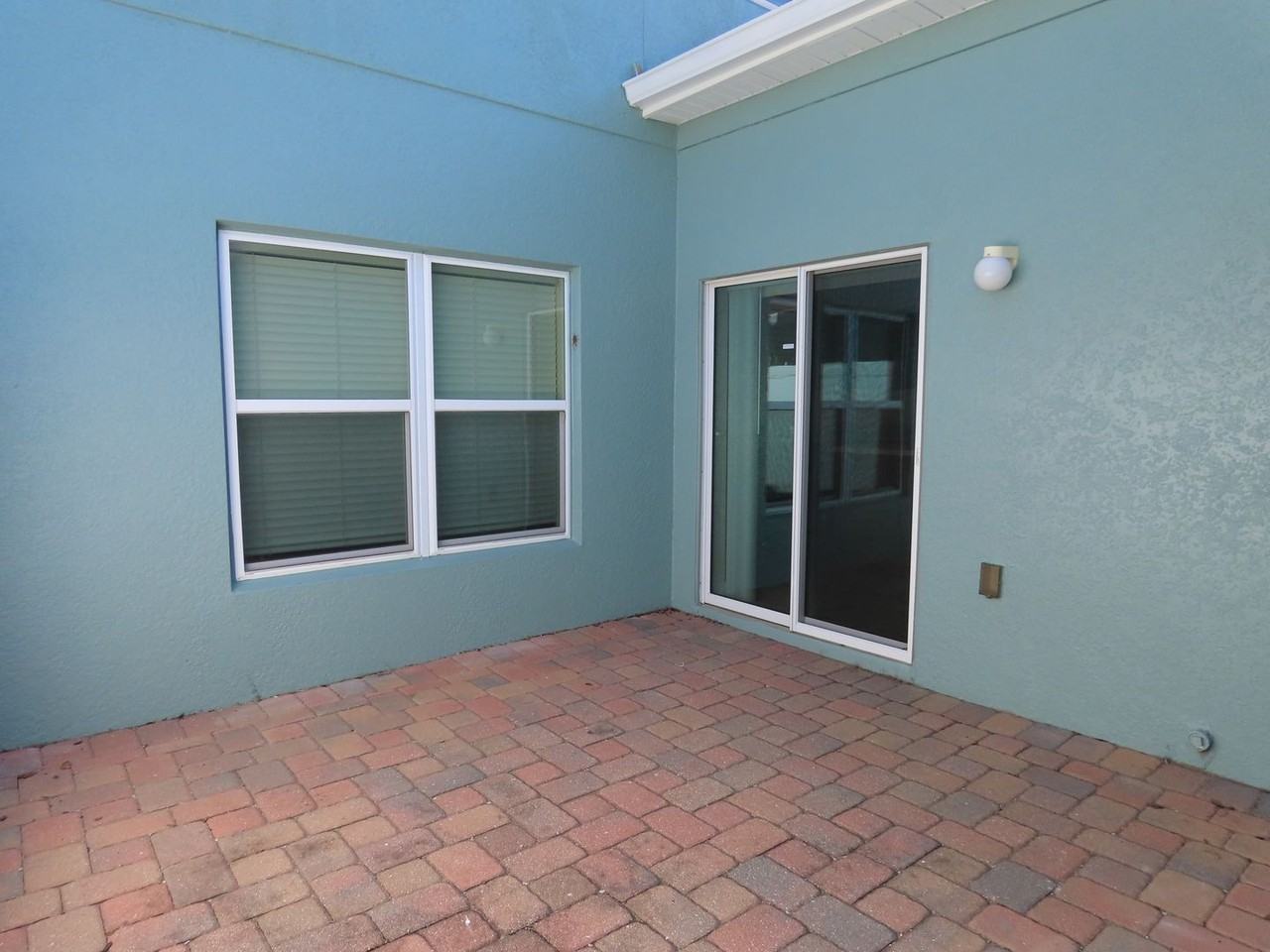 553 Juniper Springs Dr - Photo 5 of 50
