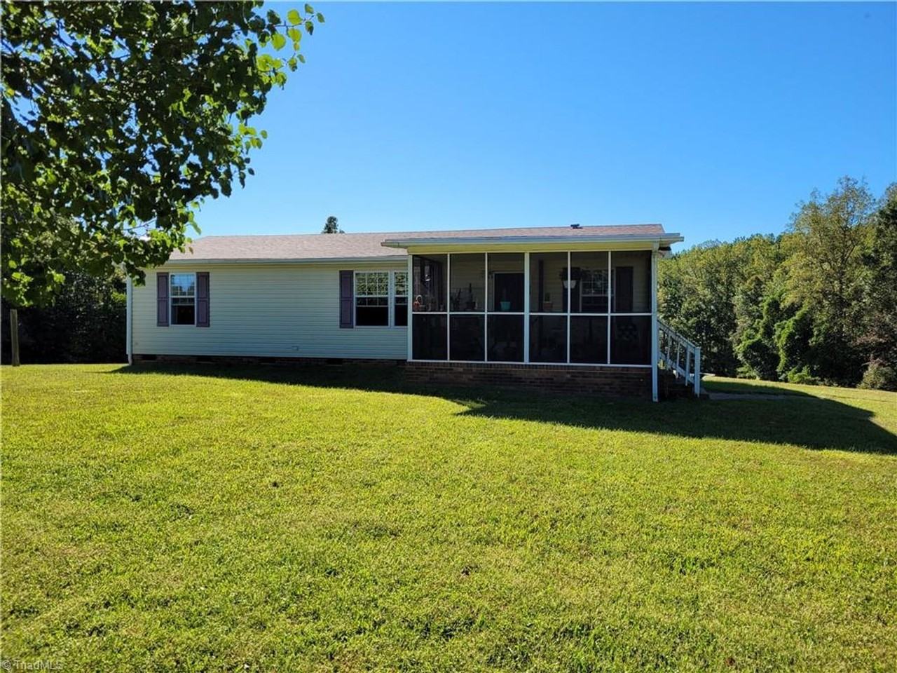 2001 Forrest Rd - Photo 2 of 21