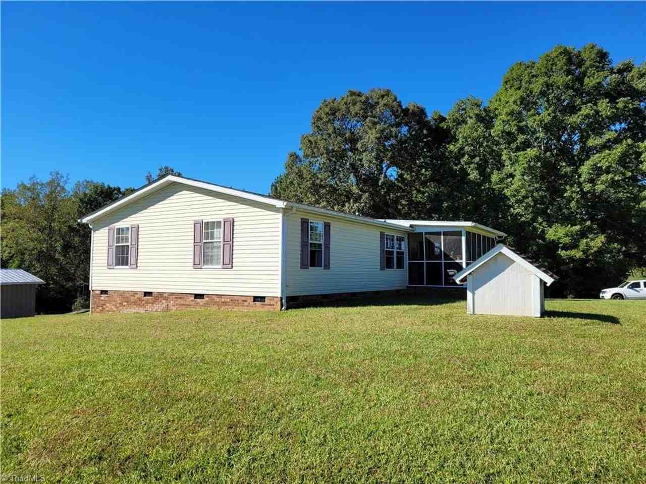 2001 Forrest Rd - Photo 3 of 21