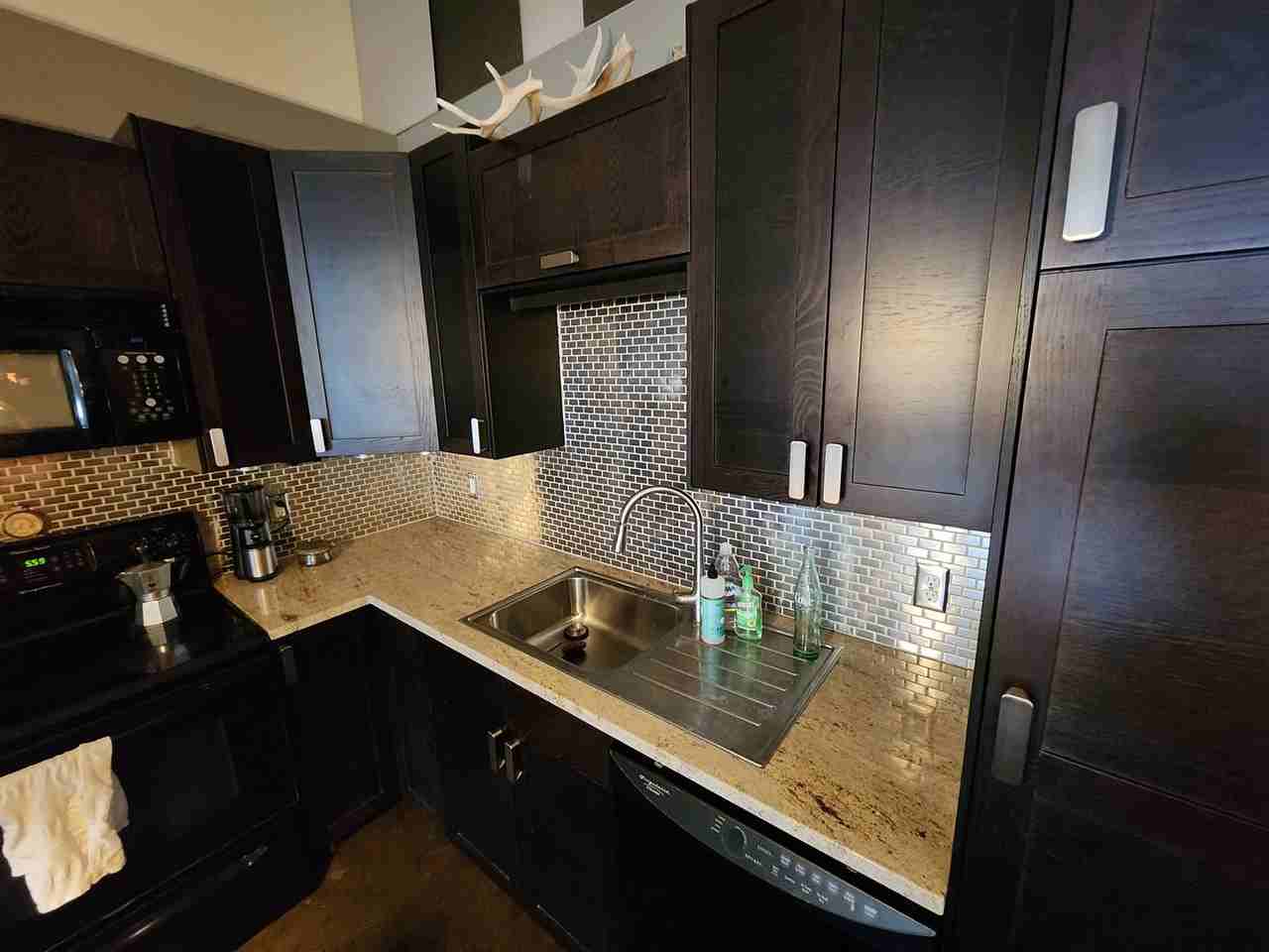 500 Robert St N - Photo 6 of 19