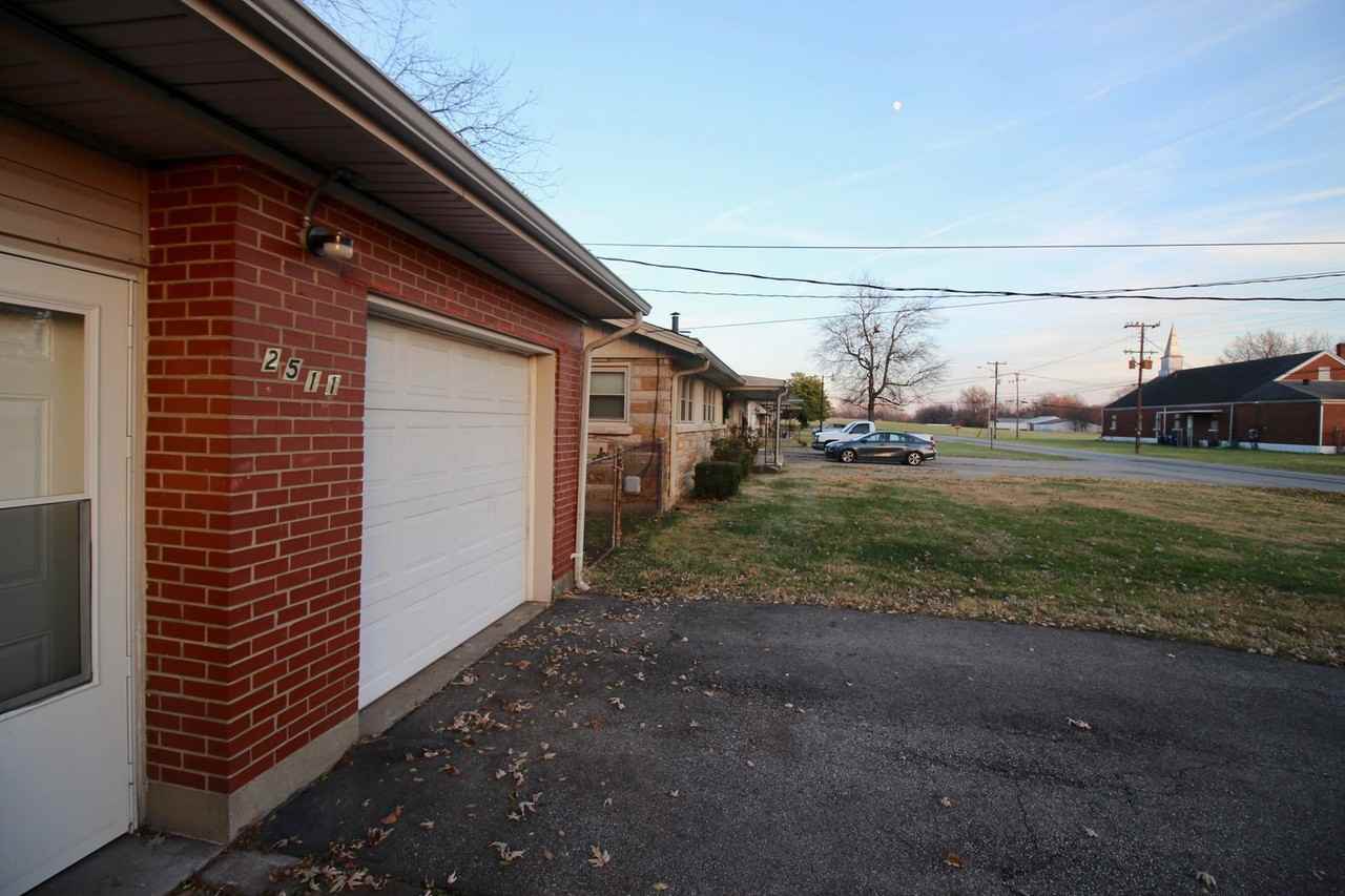 2511 Neblett Avenue - Photo 4 of 27