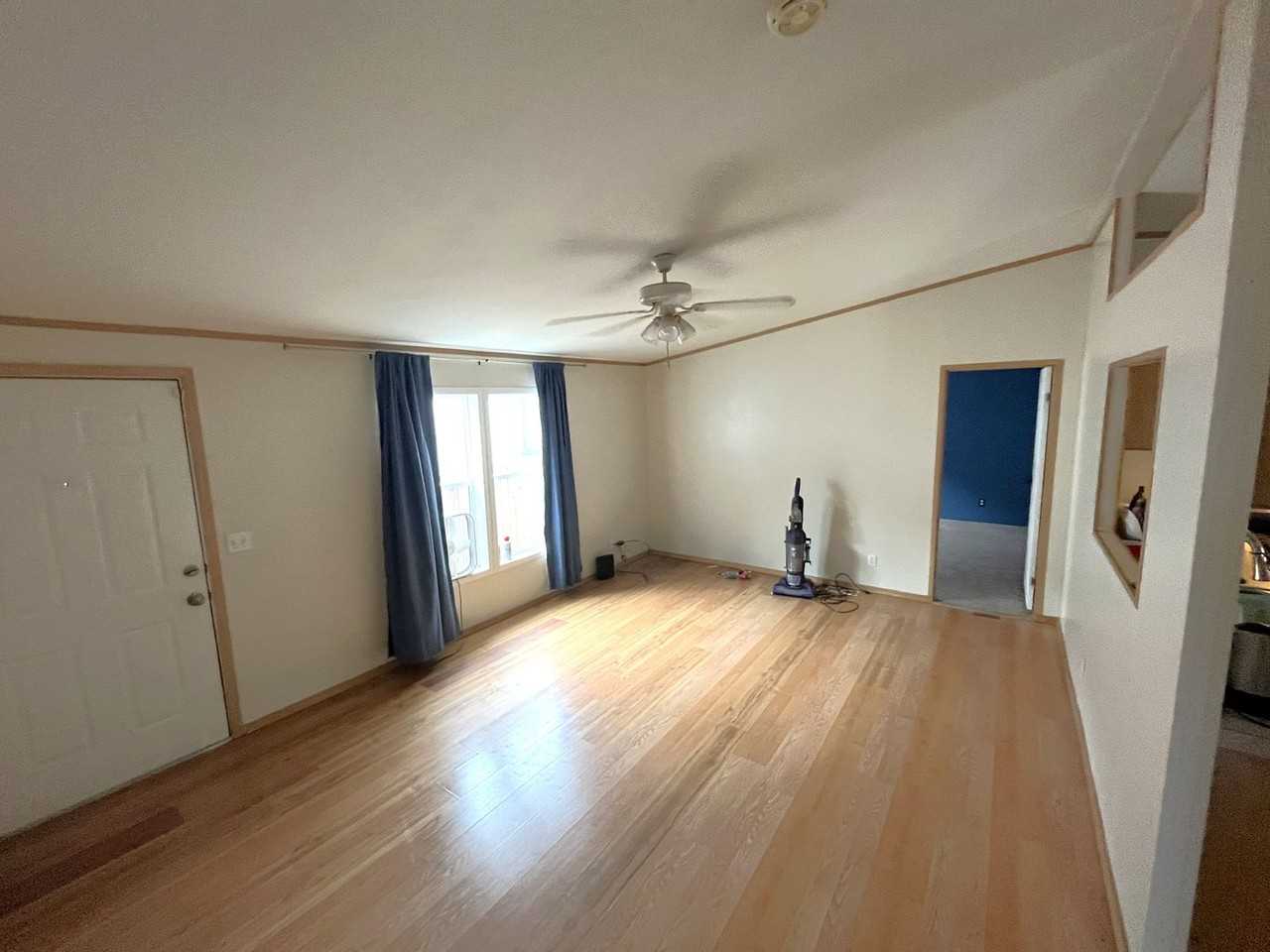 1643 W Sherrie Dr - Photo 2 of 17